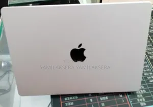 New Laptop Apple MacBook Pro 2025 M5 16GB Apple M5 SSD 512GB