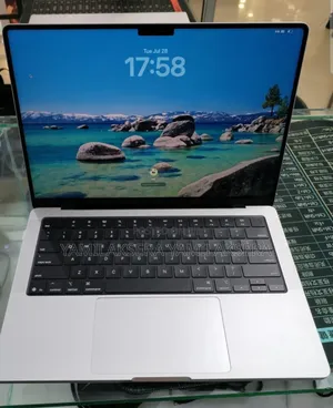 New Laptop Apple MacBook Pro 2025 M5 16GB Apple M5 SSD 512GB