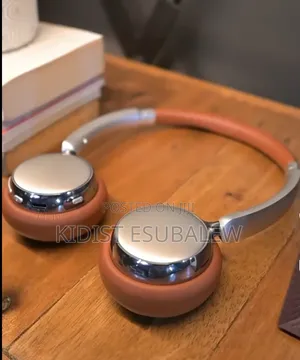 UGREEN Studio Plus HP207 Retro Wireless ANC Headphones