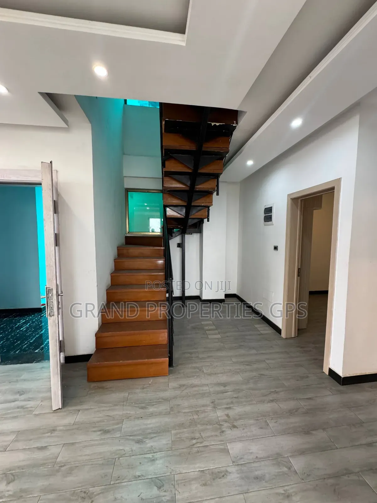 Furnished 4bdrm Penthouse in Private, Yeka for sale