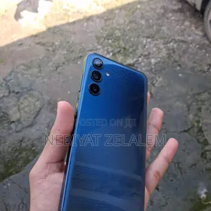 Samsung Galaxy M15 128 GB