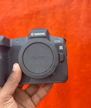 Canon R Only Body Almost New