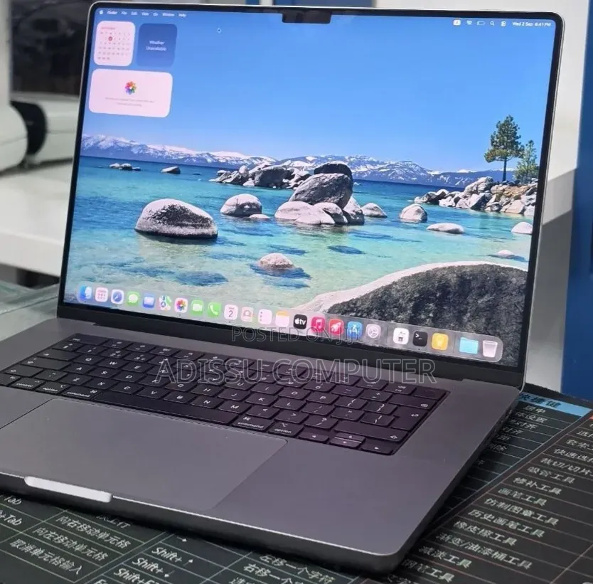 New Laptop Apple MacBook Pro 2021 M1 32GB Apple M1 Pro SSD 512GB