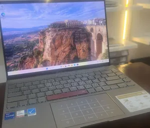 New Laptop Asus Zenbook 14X OLED 16GB Intel Core i7 SSD 512GB