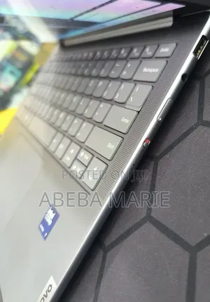 New Laptop Lenovo IdeaPad 520 16GB Intel Core Ultra 7 SSD 512GB