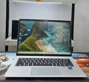New Laptop HP EliteBook 860 G9 16GB Intel Core i5 SSD 512GB