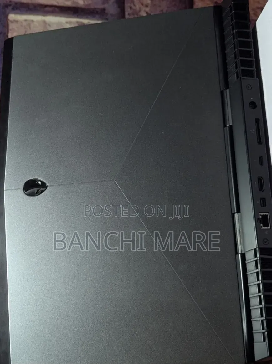 New Laptop Alienware 15 16GB Intel Core i7 SSD 512GB