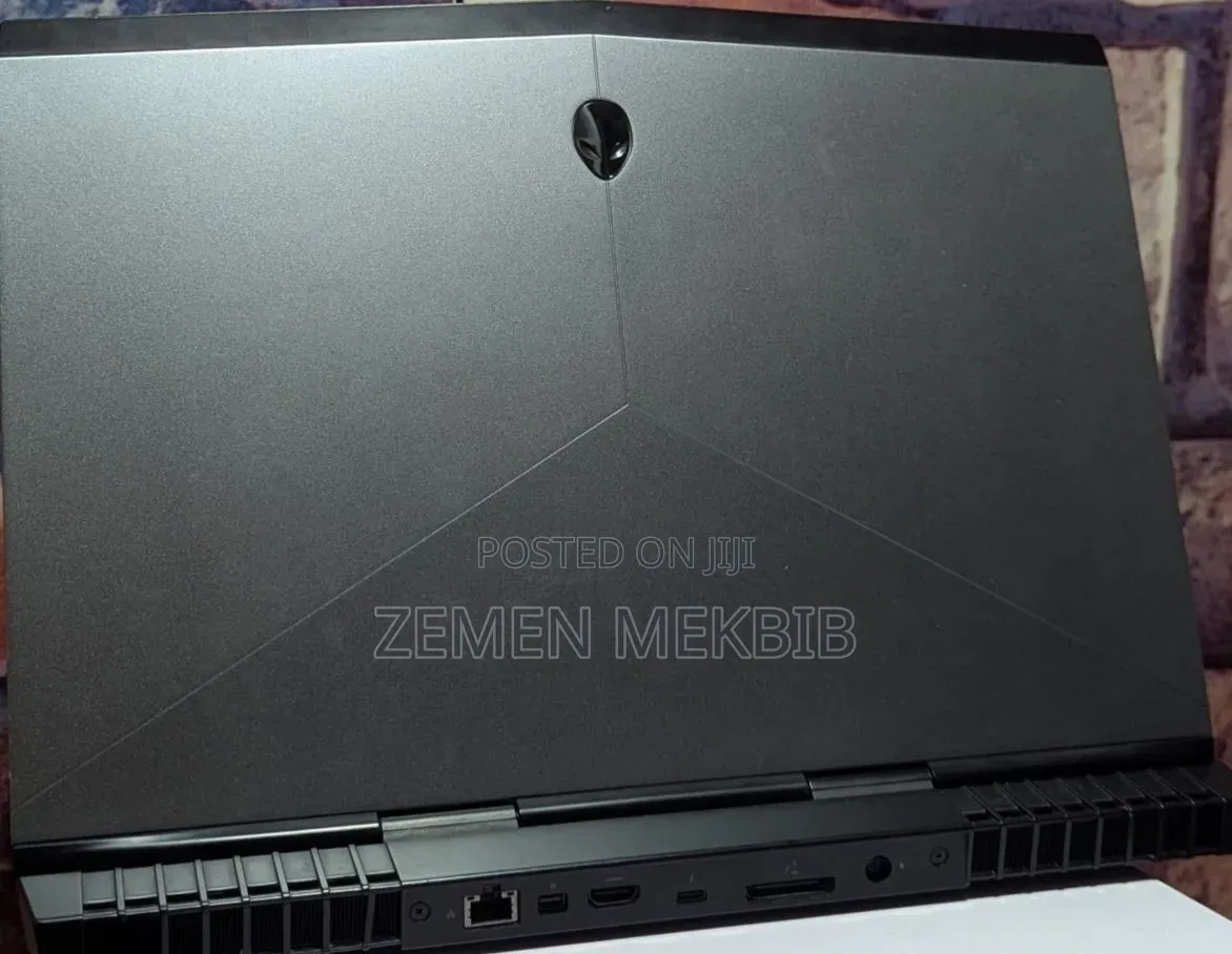 New Laptop Dell 16GB Intel Core i7 SSD 512GB