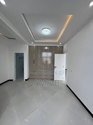 3bdrm Apartment in Yeka for rent
