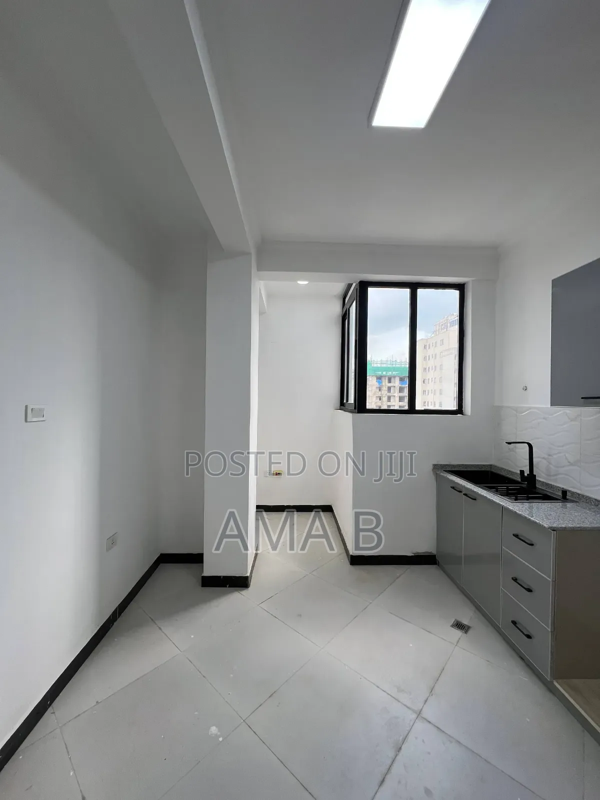 3bdrm Apartment in Yeka for rent