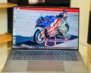 New Laptop Dell 16GB Intel Core i7 SSD 512GB