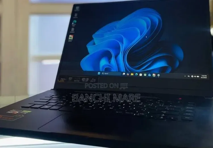 New Laptop Asus ROG Zephyrus G15 16GB AMD Ryzen 7 SSD 512GB