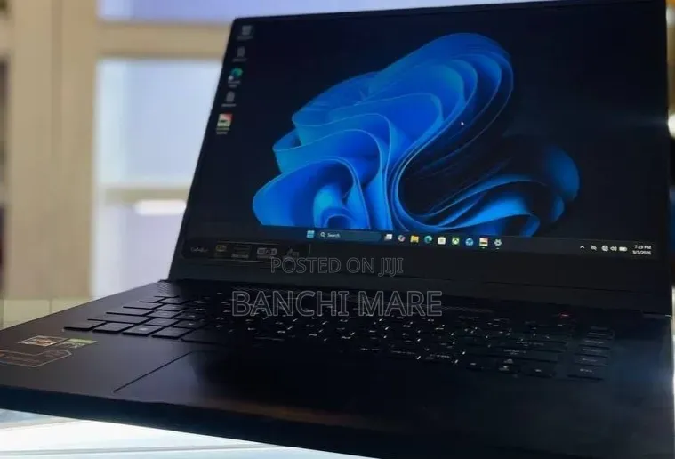New Laptop Asus ROG Zephyrus G15 16GB AMD Ryzen 7 SSD 512GB