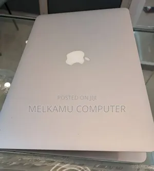 New Laptop Apple MacBook Air 2017 8GB Intel Core i5 SSD 128GB
