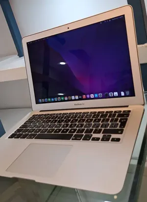 New Laptop Apple MacBook Air 2017 8GB Intel Core i5 SSD 128GB