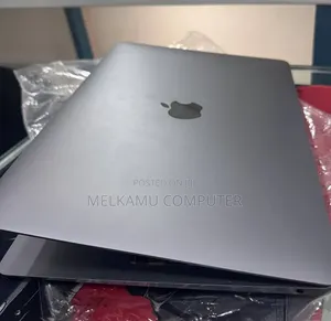 New Laptop Apple MacBook Air 2020 M1 8GB Apple M1 SSD 256GB