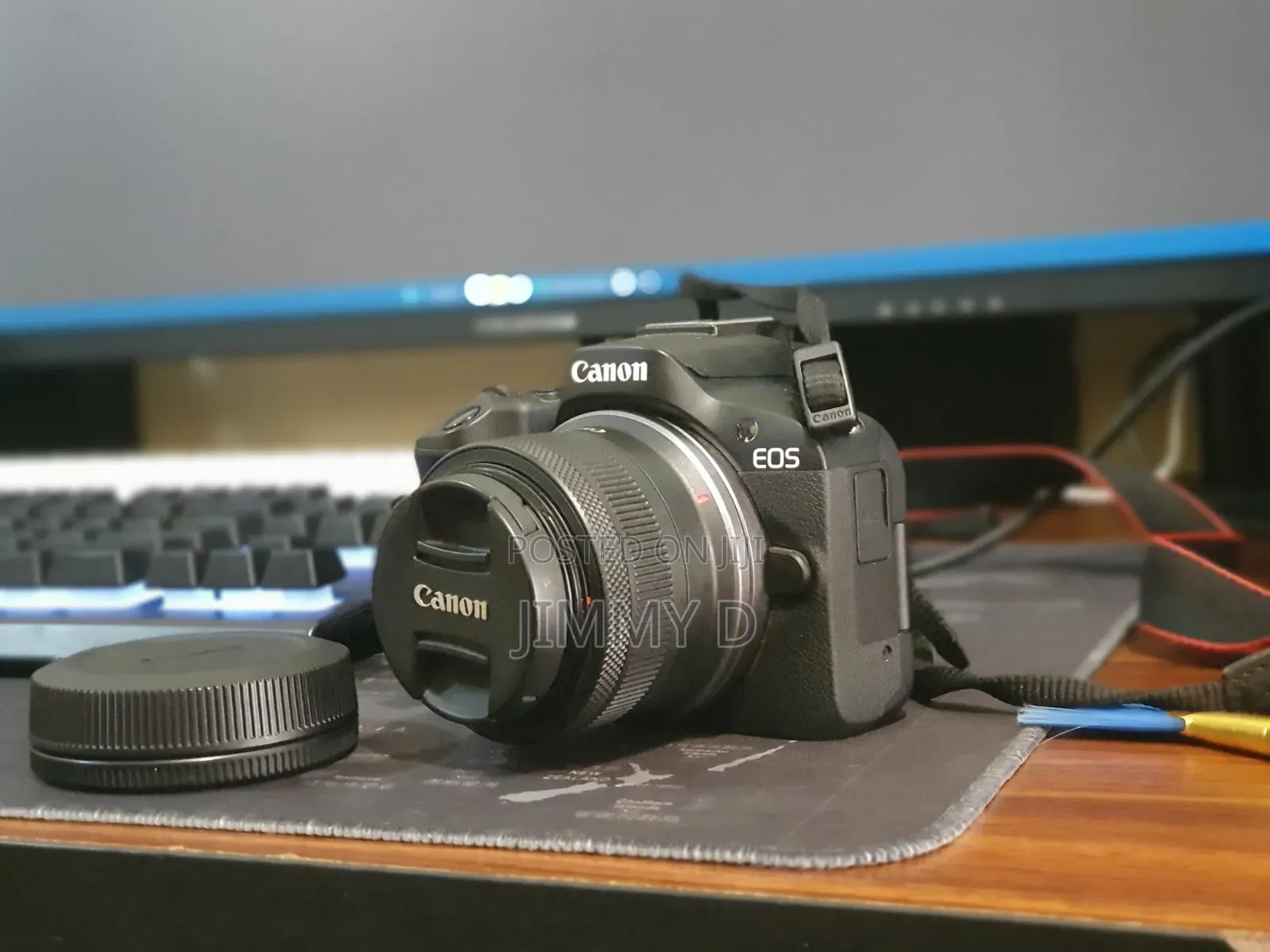 Canon Eos R50 New