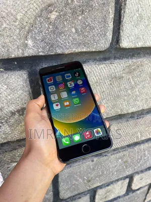Apple iPhone 8 Plus 64 GB Black