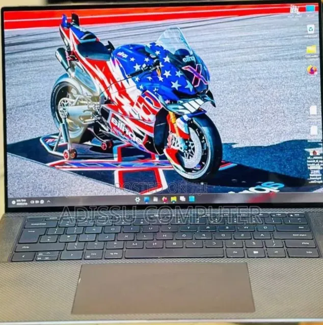 New Laptop Dell Precision 5560 16GB Intel Core i7 SSD 512GB