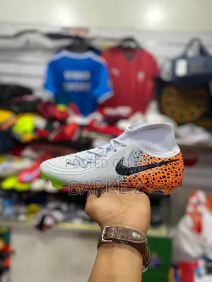 Nike Phantom Football Shoes