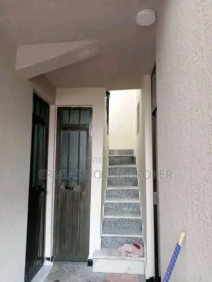 Furnished 4bdrm Villa in ፊጋ, Addis Ketema for sale
