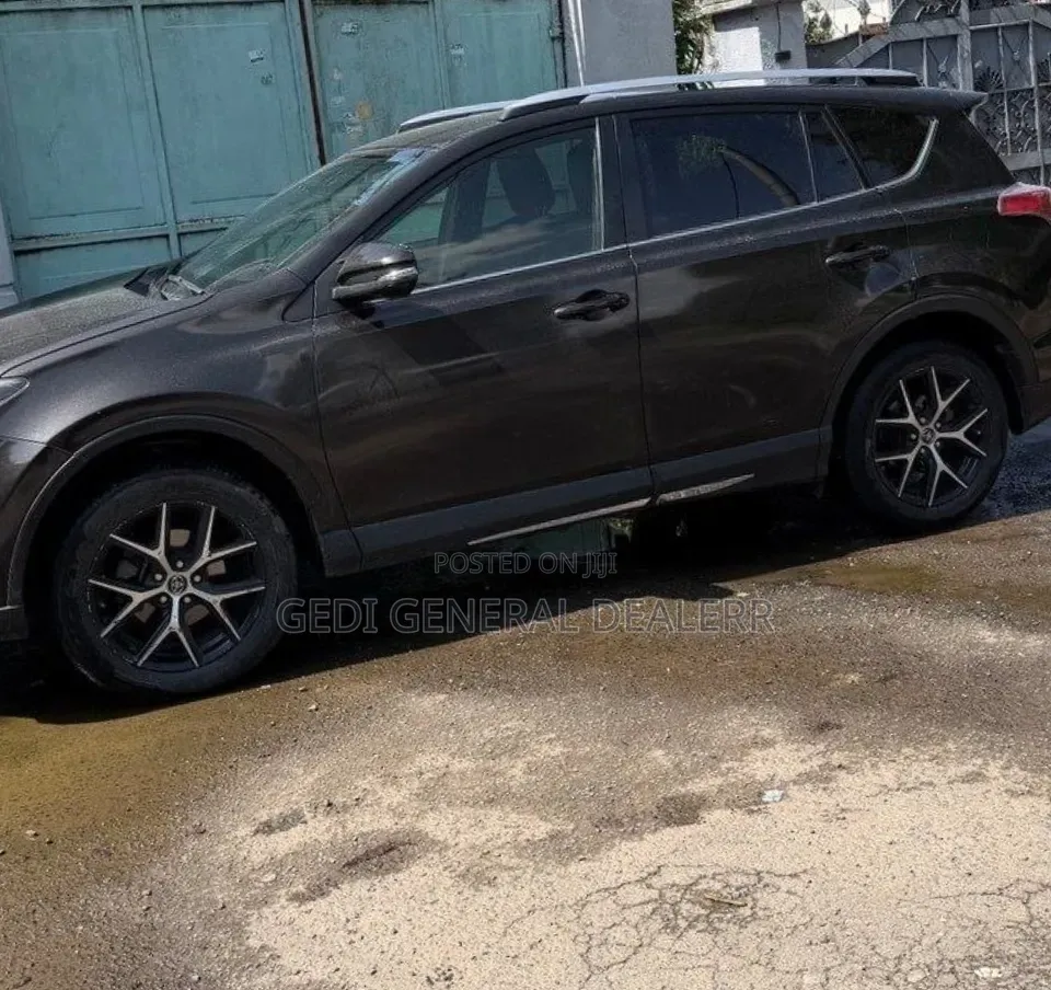 Toyota RAV4 2017 Brown