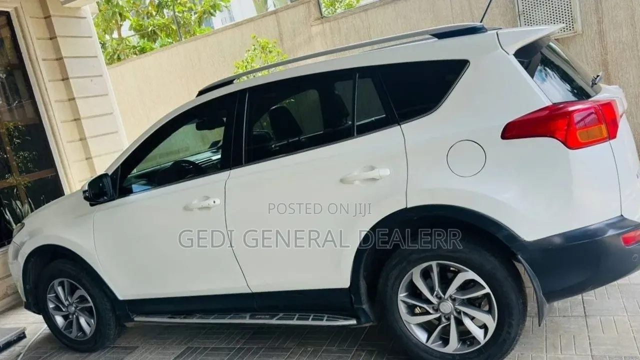 Toyota RAV4 2016 White