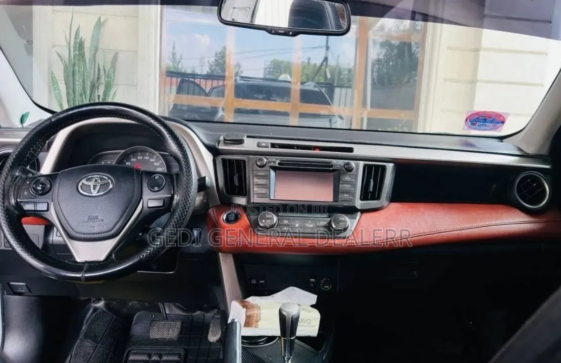 Toyota RAV4 2016 White