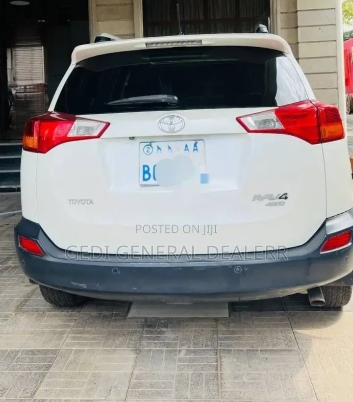 Toyota RAV4 2016 White
