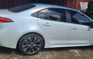 Toyota Corolla 2022 Ivory