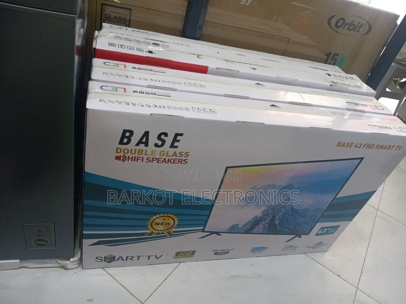 Base Doubel Gelass Hifi Speaker Base 43 FHD Smart TV Andraid 2026 Mode
