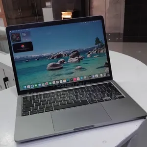 New Laptop Apple MacBook Pro 2020 M1 8GB Apple M1 SSD 256GB