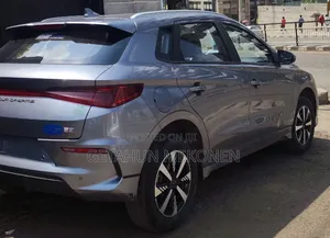 BYD E2 43 kWh 94 hp FWD 2025 Gray