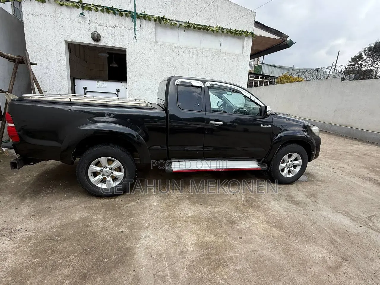 Toyota Hilux 2015 Black