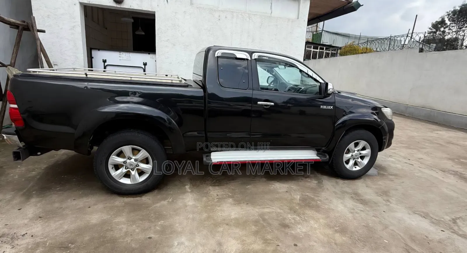 Toyota Hilux 2014 Black