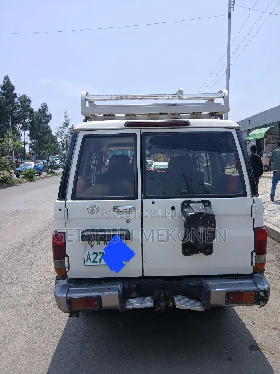 Toyota Land Cruiser 2010 White