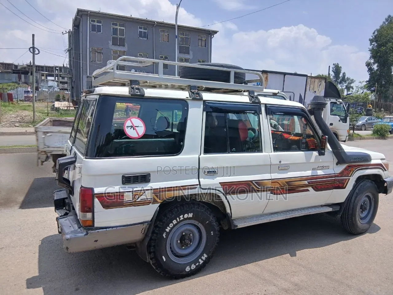 Toyota Land Cruiser 2010 White