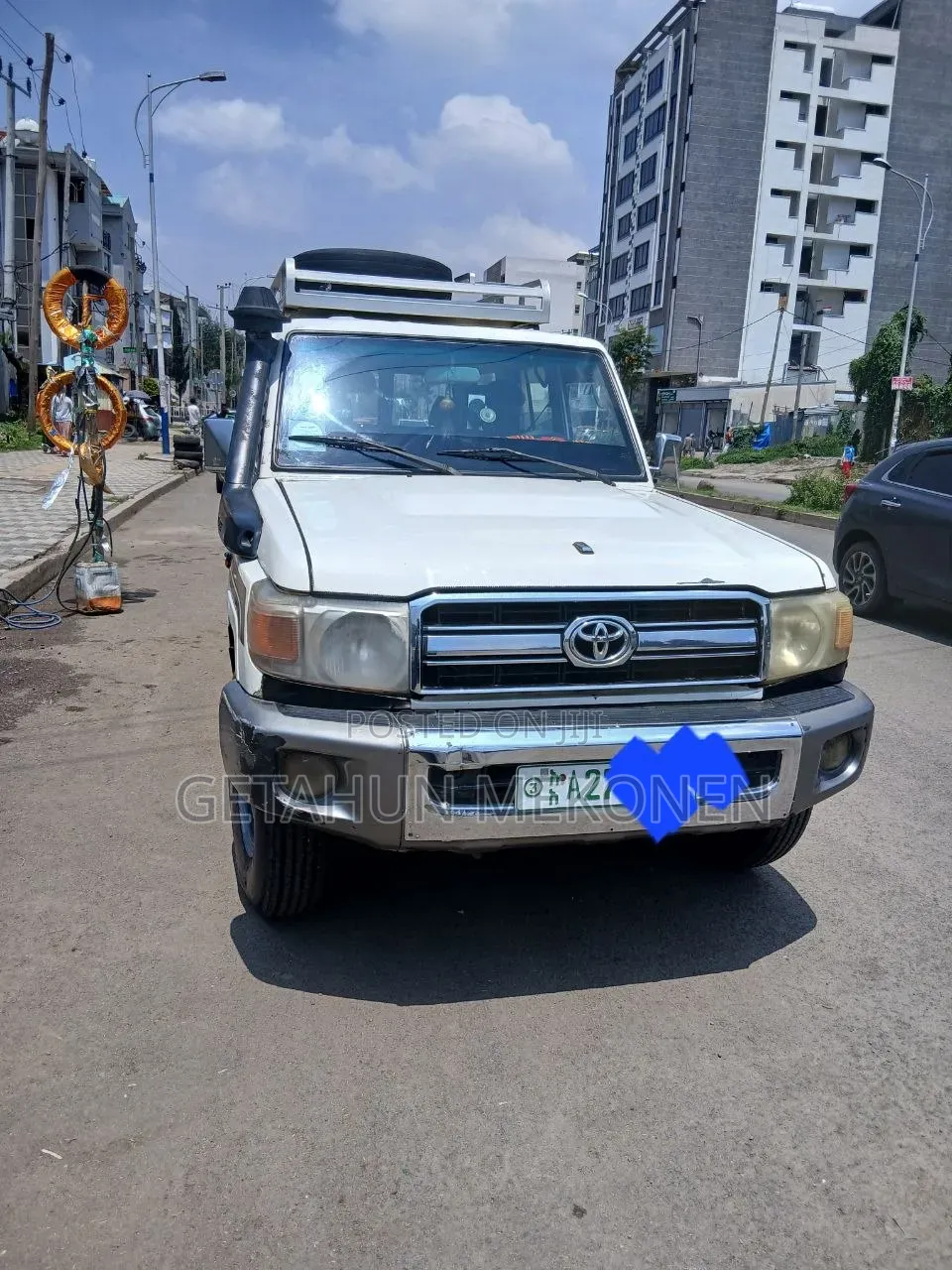 Toyota Land Cruiser 2010 White