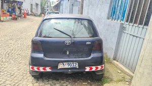 Toyota Yaris 2001 Blue