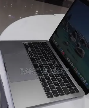 New Laptop Apple MacBook Pro 2021 M1 8GB Apple M1 SSD 256GB