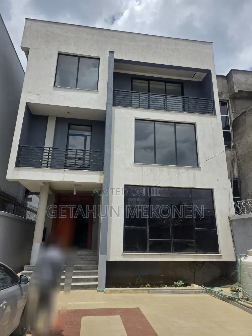 Furnished 2bdrm House in G+2, Bole for sale
