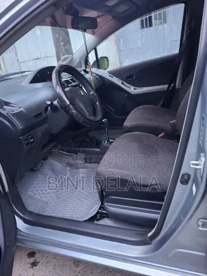 Toyota Yaris 1.0 VVT-i 2008 Silver