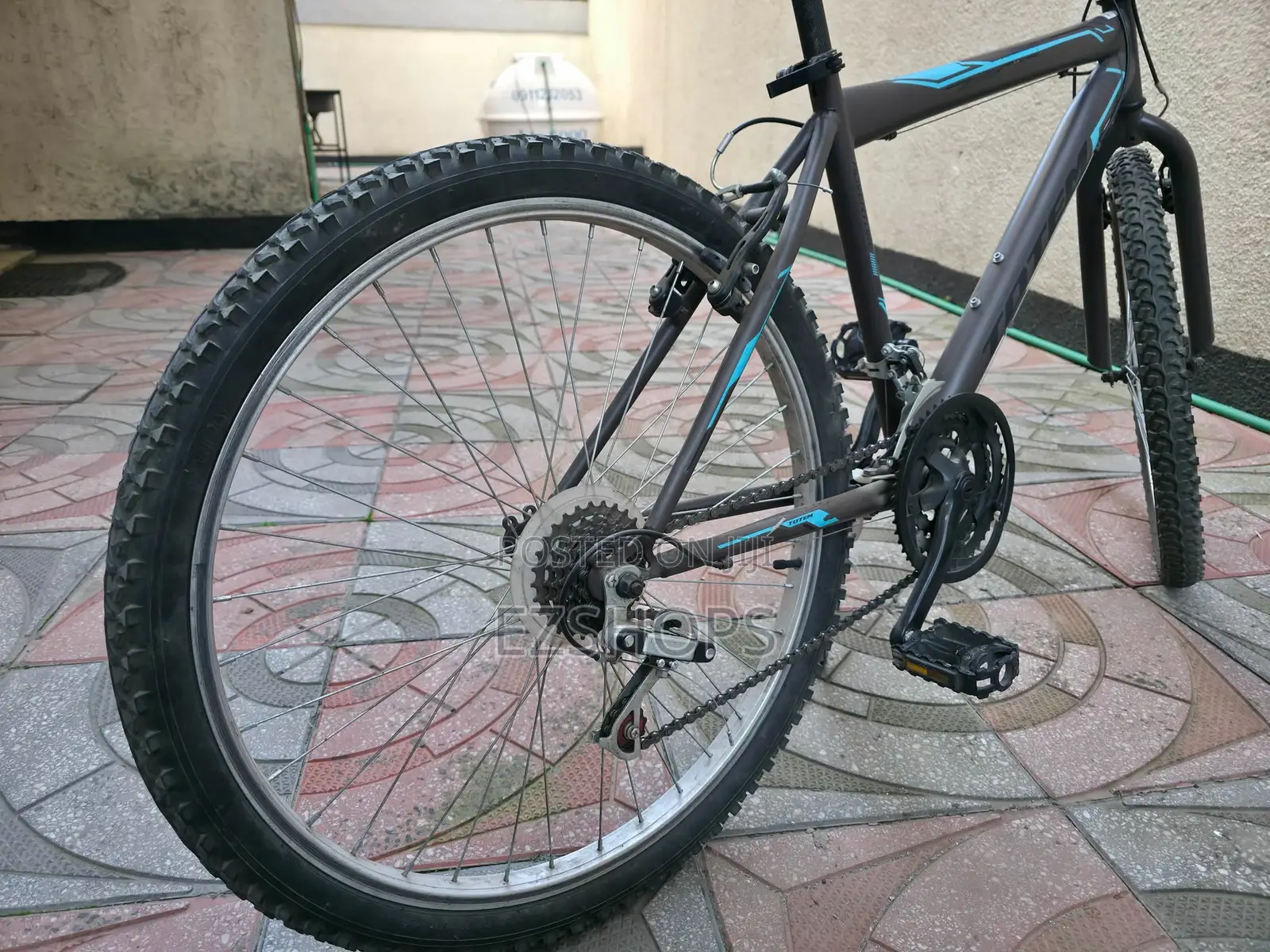 Bicycle Totem 26”