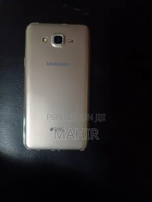 Samsung Galaxy J7 16 GB Silver