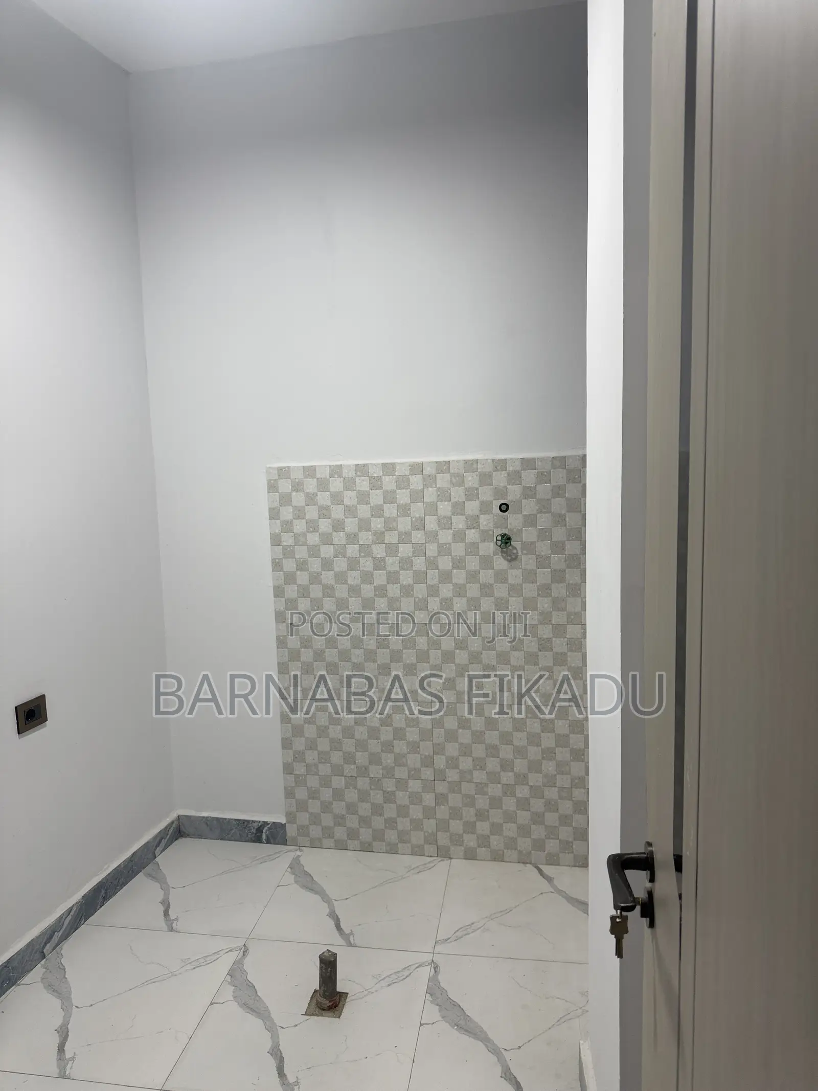 4bdrm Apartment in Private, Nifas Silk-Lafto for rent
