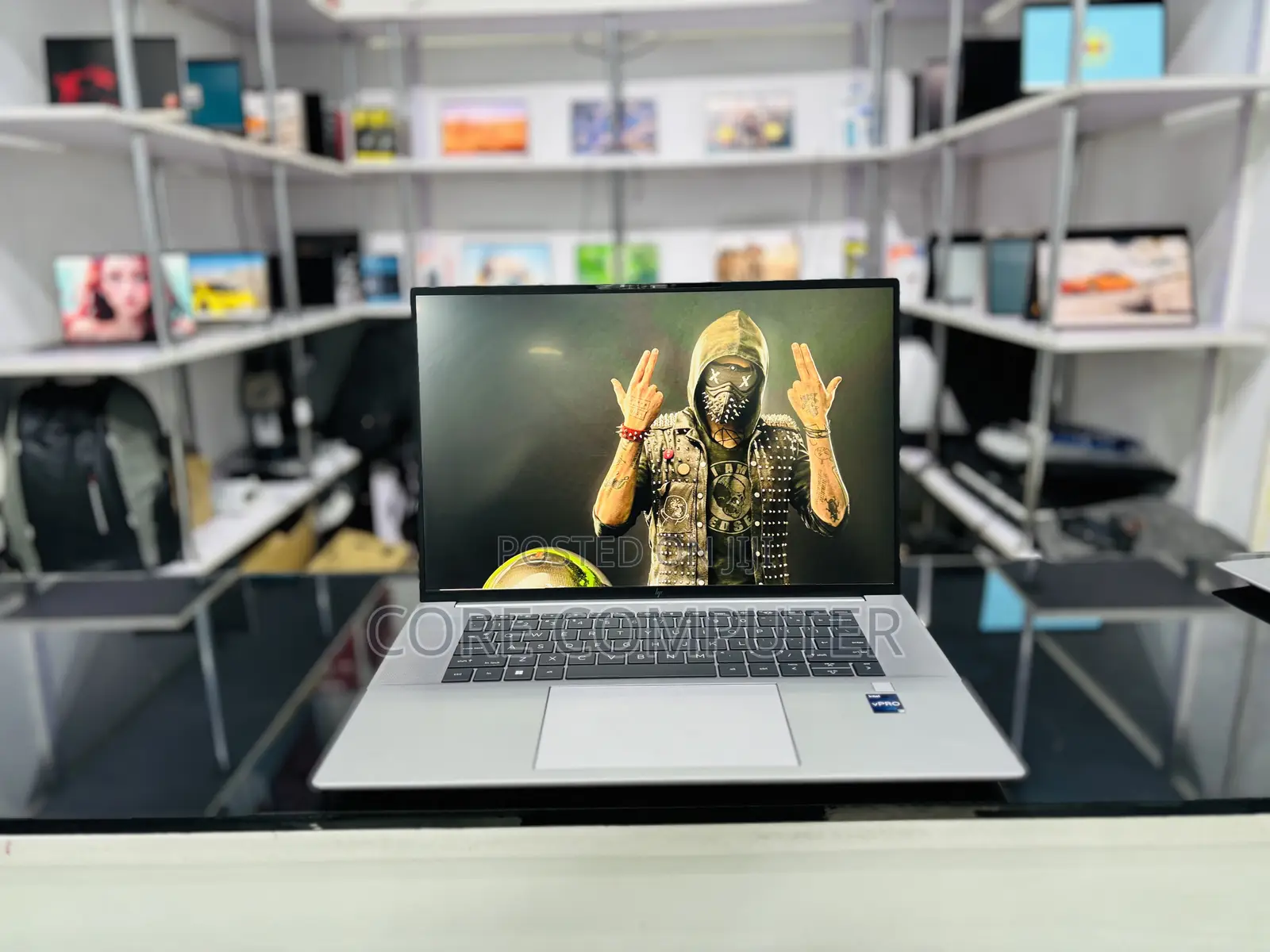 New Laptop HP ZBook Studio G8 16GB Intel Core i9 SSD 512GB