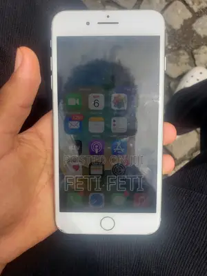 Apple iPhone 8 Plus 64 GB White