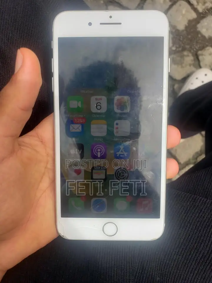Apple iPhone 8 Plus 64 GB White