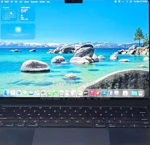 New Laptop Apple MacBook Air 2022 M2 16GB Apple M2 SSD 256GB