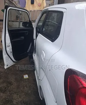 Suzuki S-Presso 2022 White